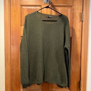 Primark green crew neck  knit sweater size small (6/8).